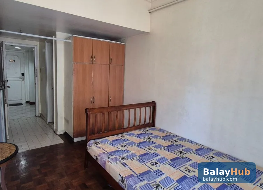Furnished Studio Condo near Rockwell and Jupiter in Makati Poblacion