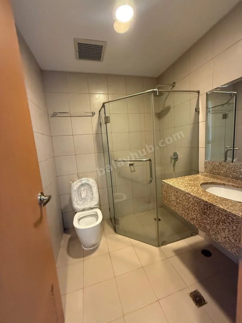 2BR Condo at Madison Park West, BGC