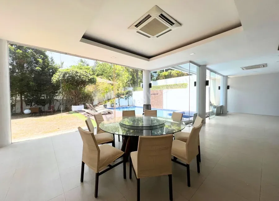 Newly Renovated 5BR House in Ayala Alabang Village