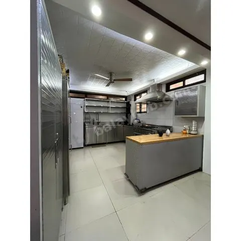 Well-Maintained 5-Bed House in San Lorenzo Village, Makati