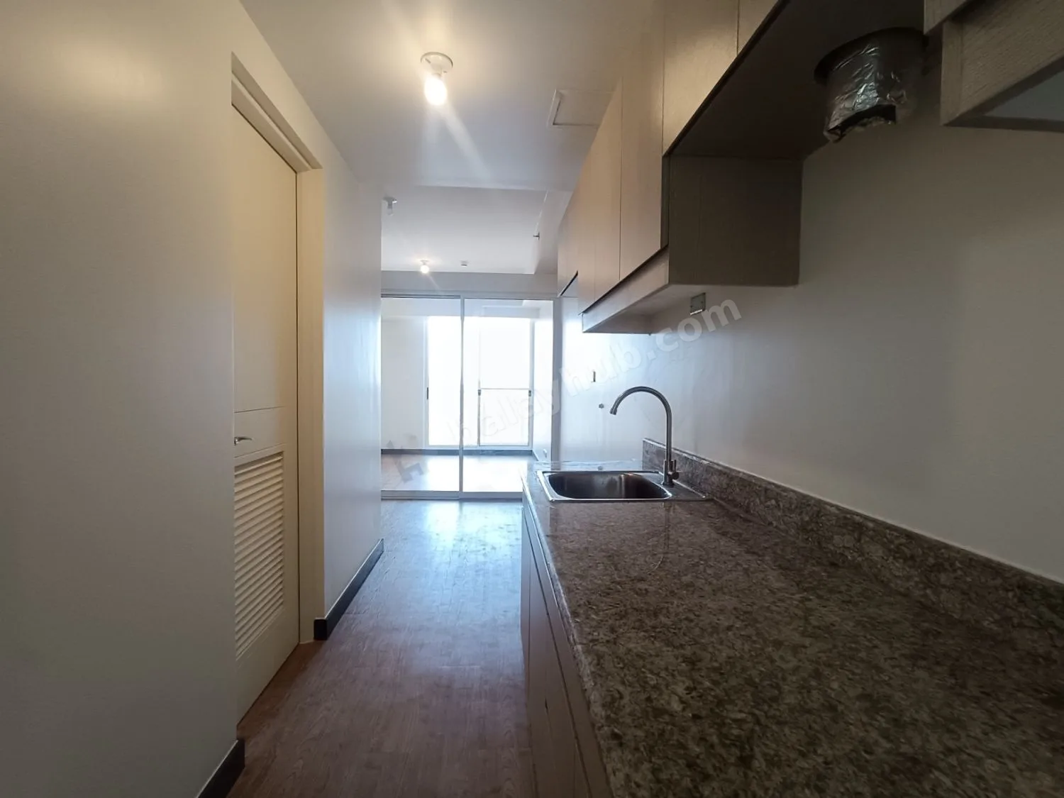 1BR Bare Condo at Allegra Garden Place, Pasig