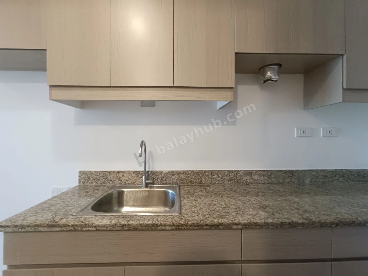 1BR Bare Condo at Allegra Garden Place, Pasig