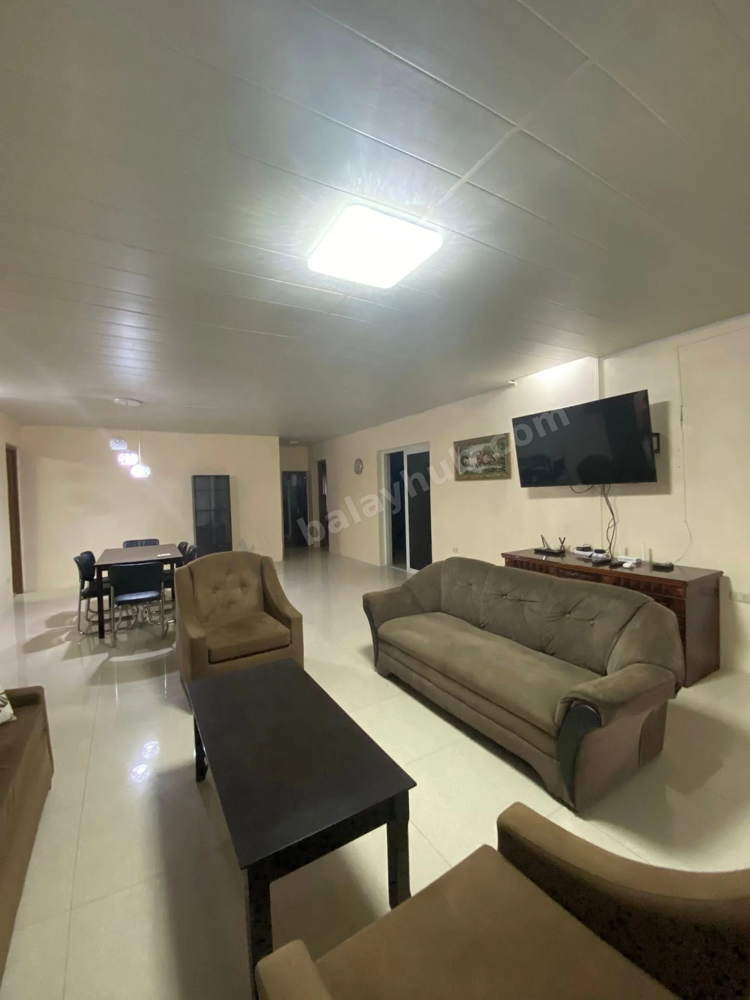 Spacious 3BR House with Jacuzzi in Hensonville, Angeles City