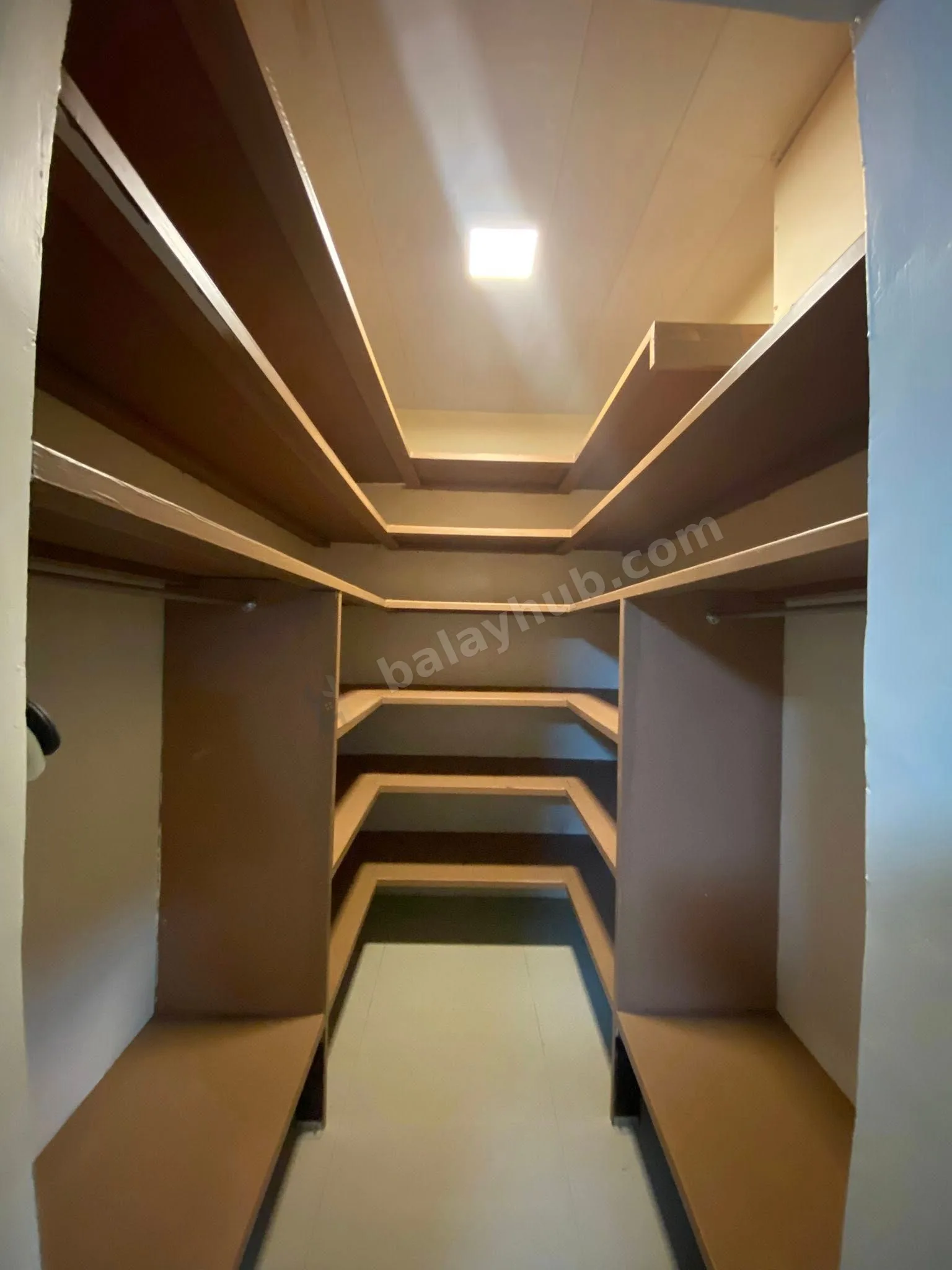 Spacious 3BR House with Jacuzzi in Hensonville, Angeles City