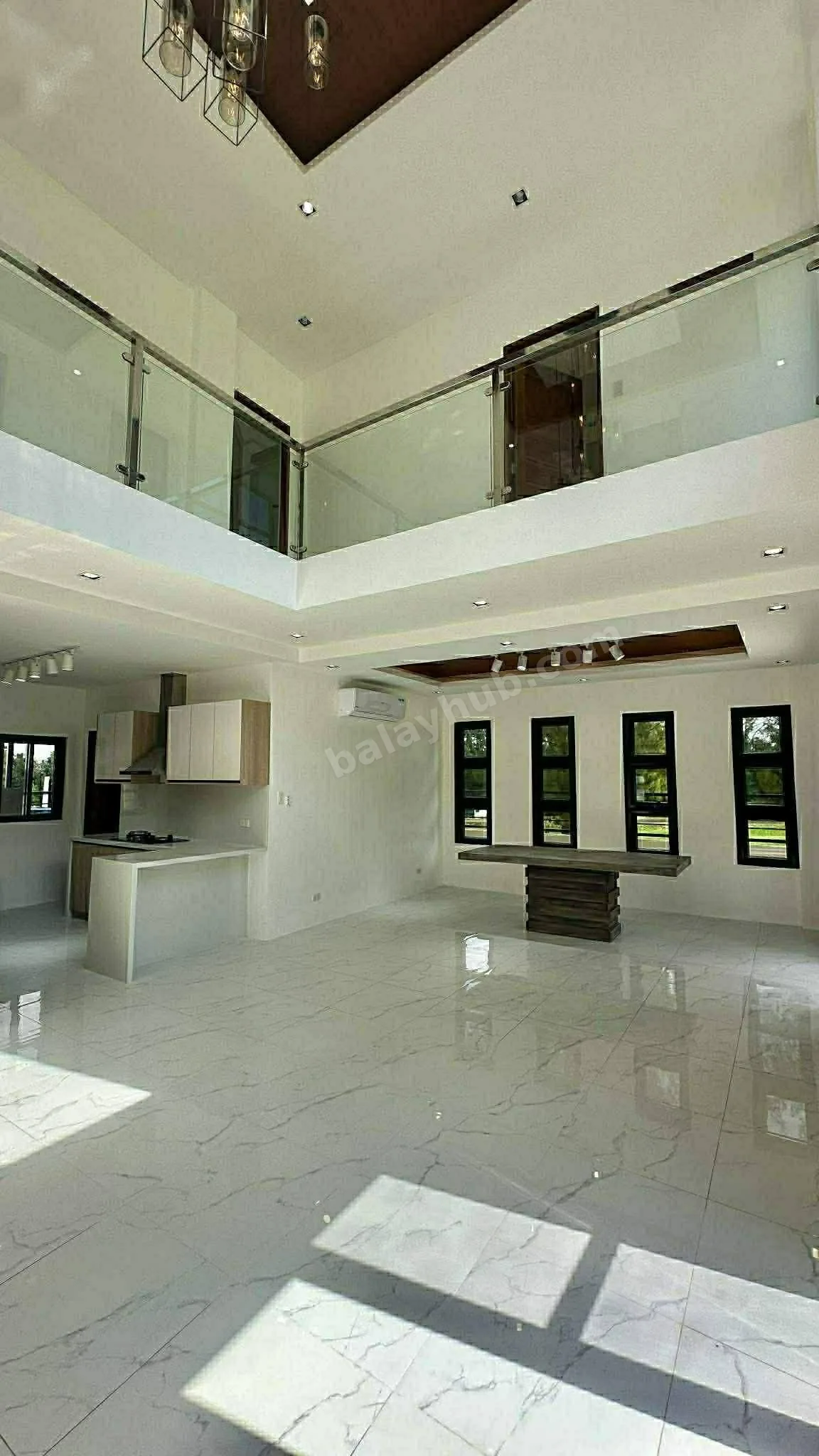 Modern Luxury Home in Tagaytay – 3 BR, Pool, 285 sqm Lot