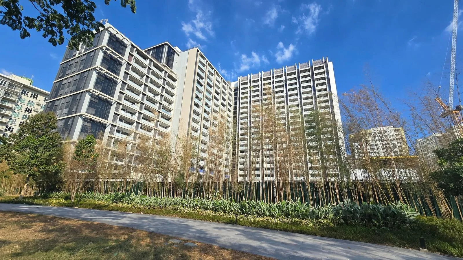 2BR Condo for Sale at Gardencourt Residences, Arca South