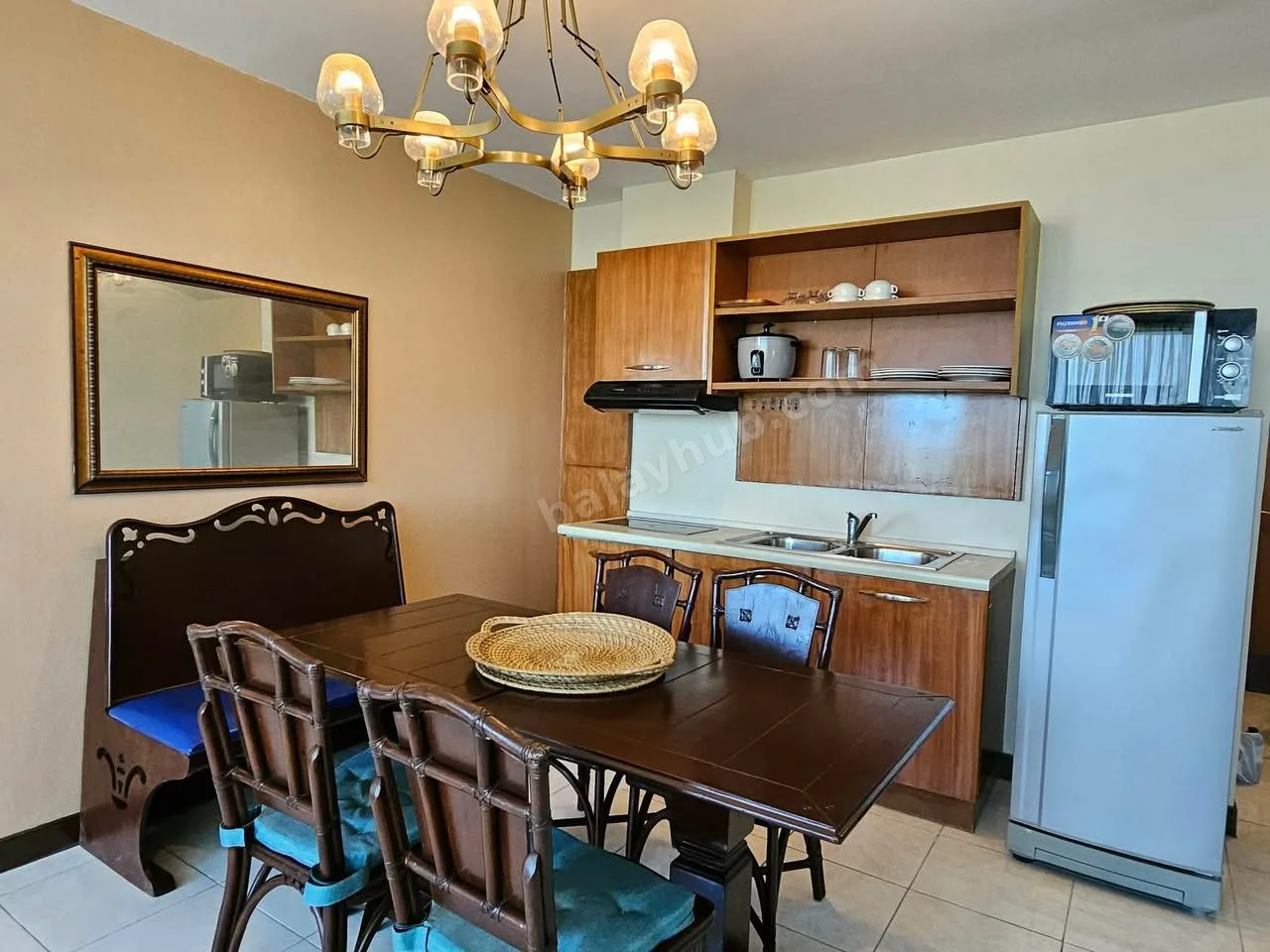 Airconditioned Sea-View Condo Room with Pool Access in Sotogrande, Cebu City