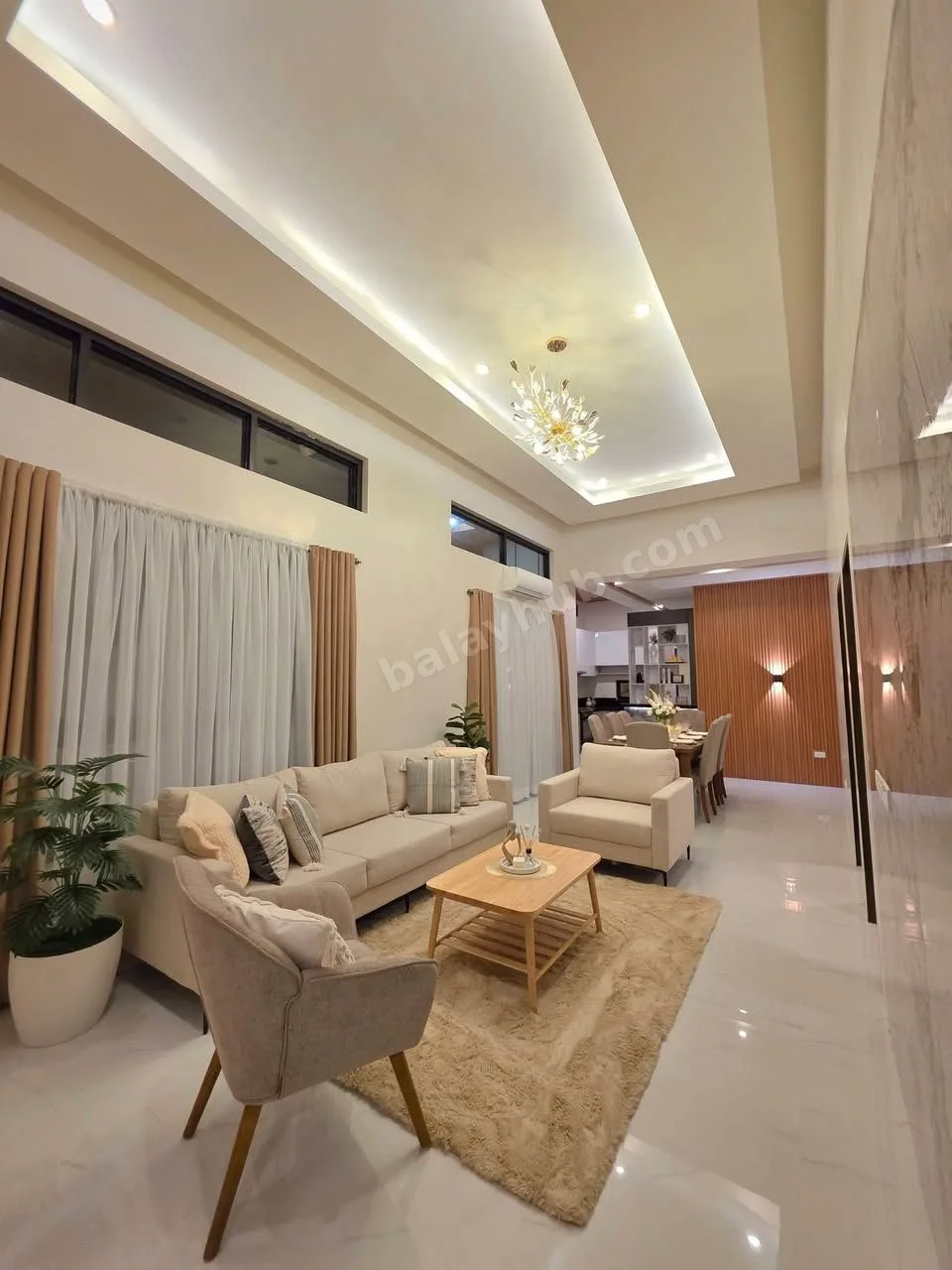 5-Bedroom Modern Bungalow with Pool in Angeles City