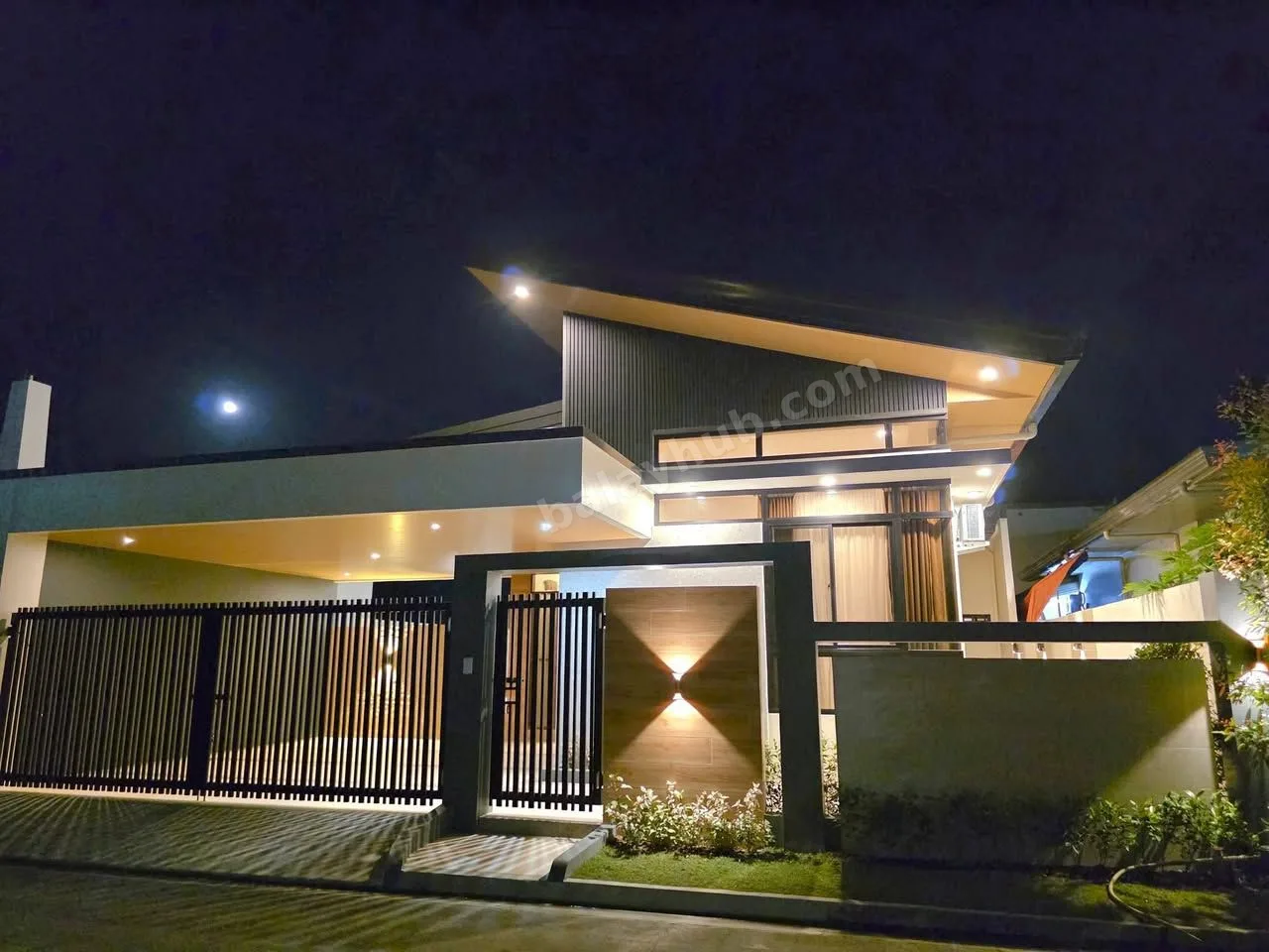 5-Bedroom Modern Bungalow with Pool in Angeles City