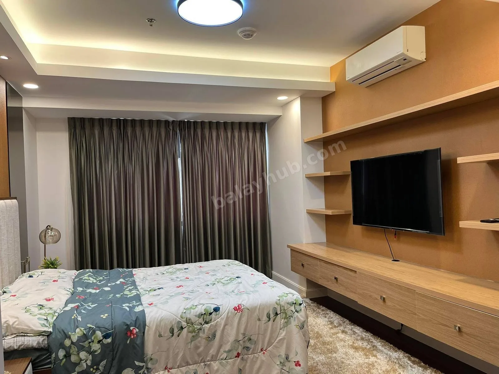 Corner 2BR Unit at The Alcoves, 26th Floor
