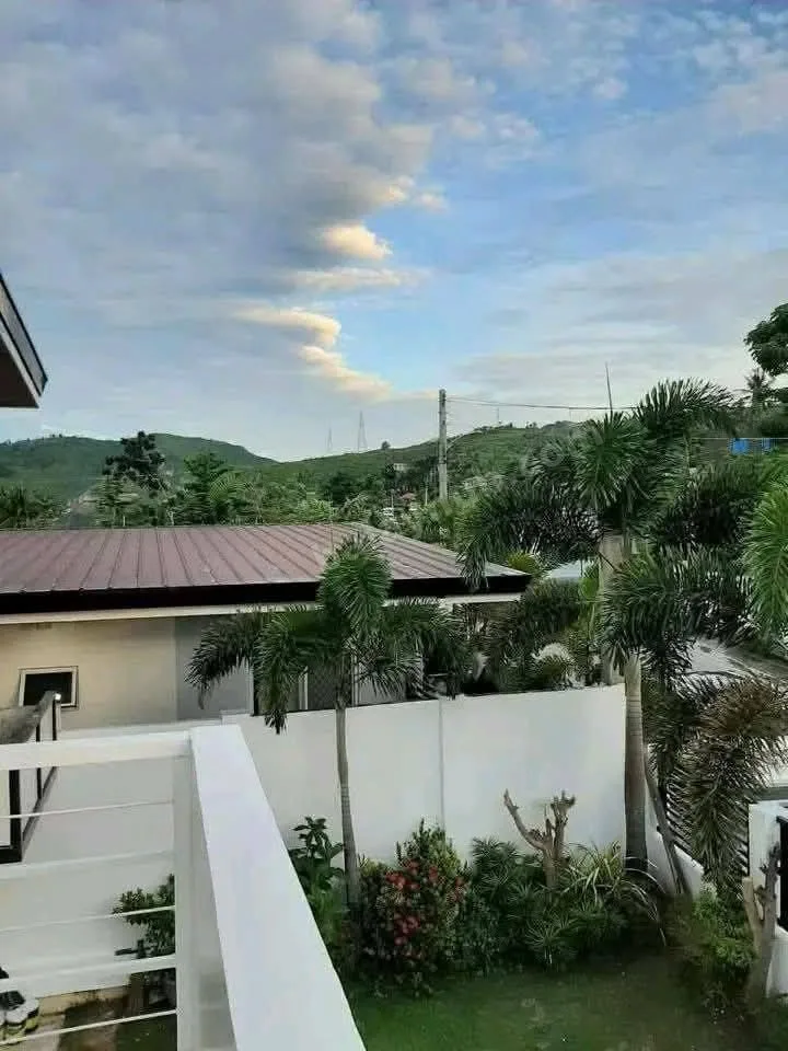 Newly Renovated 4BR Home in Velmiro Heights, Minglanilla