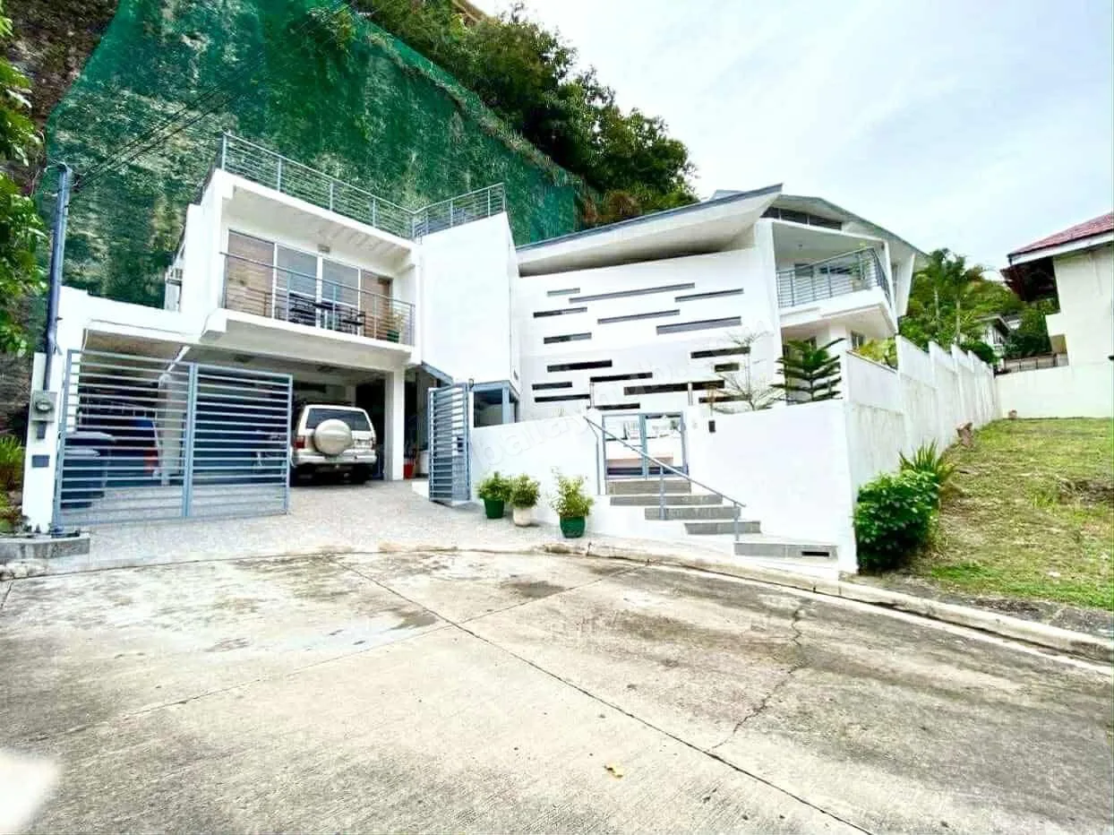 6BR Luxury House in Maria Luisa Estate Park, Banilad