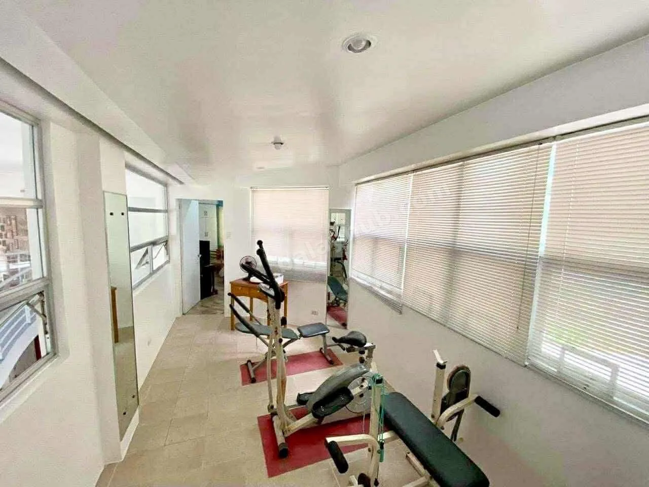 6BR Luxury House in Maria Luisa Estate Park, Banilad