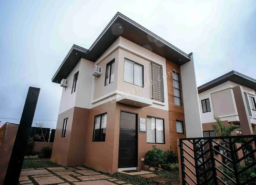 3 BEDROOM HOUSE NEAR TAGAYTAY