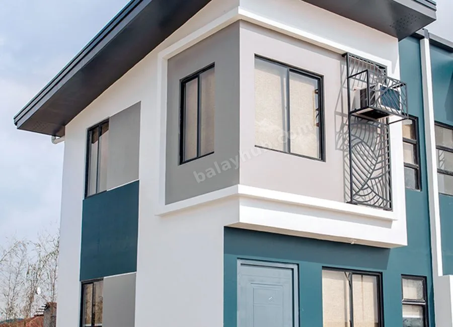 3 BEDROOM HOUSE at Calamba, Laguna