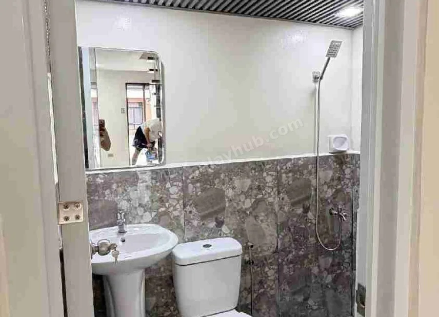 3 BEDROOMS HOUSE AND LOT FOR SALE OR ASSUME