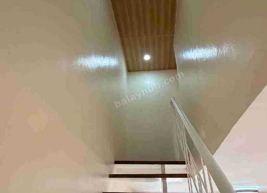 3 BEDROOMS HOUSE AND LOT FOR SALE OR ASSUME