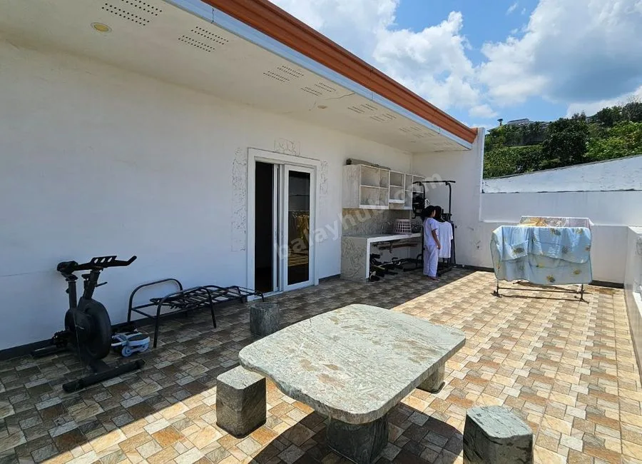 5 BR House for Sale in Pardo, Cebu