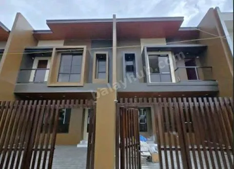 BEAUTIFUL MODERN DESIGN 2 STOREY TOWNHOUSE FOR SALE IN LAS PIÑAS