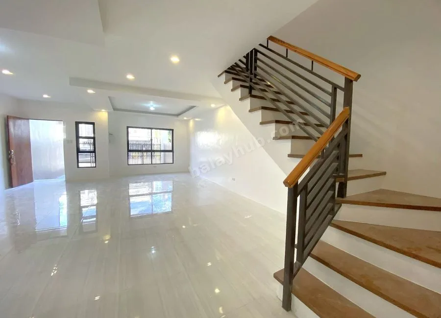 BEAUTIFUL MODERN DESIGN 2 STOREY TOWNHOUSE FOR SALE IN LAS PIÑAS