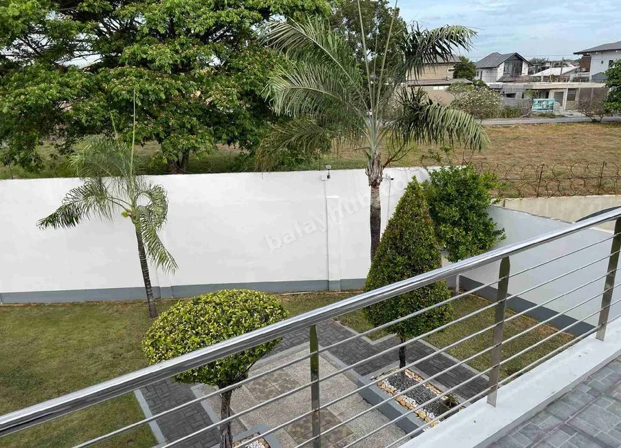 Two storey modern house for sale with big garden (fully furnished)