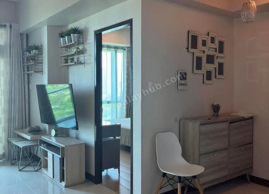 2-Bedroom Condo for Rent in 8 Forbestown Road BGC Taguig City