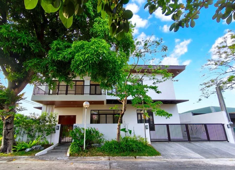 FOR SALE! 45M 2-Storey House and Lot in BF Homes Village Paranaque-AP