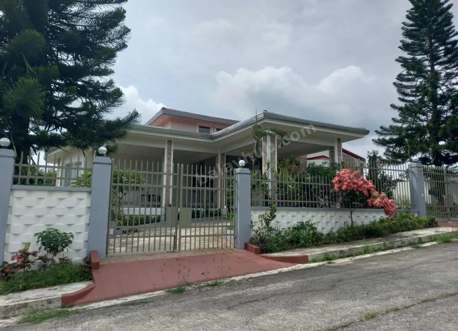 For Sale! Royale Tagaytay Estates House and Lot for Sale 30M -AJCS