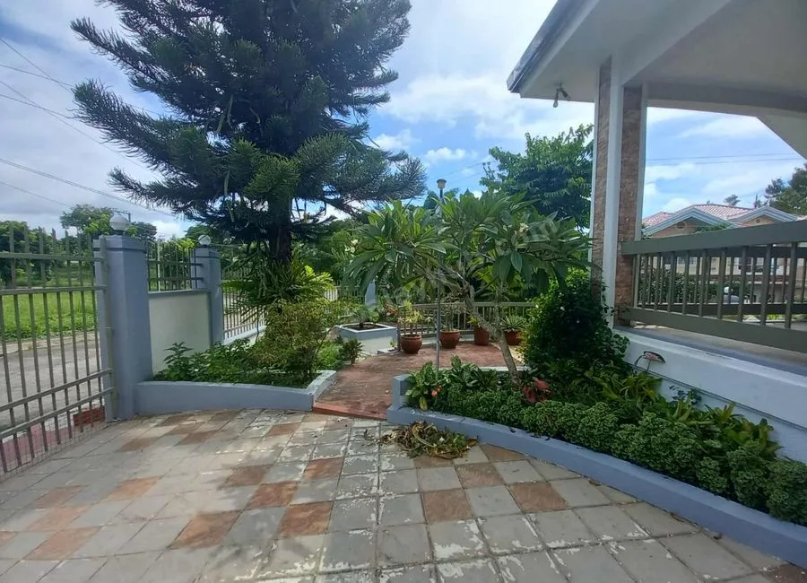 For Sale! Royale Tagaytay Estates House and Lot for Sale 30M -AJCS