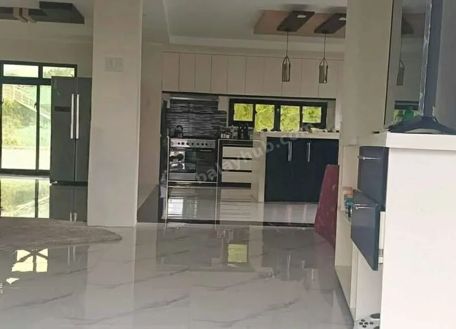 4-STOREY OVERLOOKING HOUSE AND LOT w/ Income Generating Car Garage IN ASIN, BAGUIO CITY