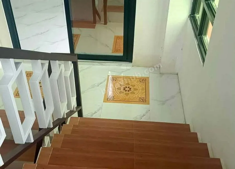 4-STOREY OVERLOOKING HOUSE AND LOT w/ Income Generating Car Garage IN ASIN, BAGUIO CITY