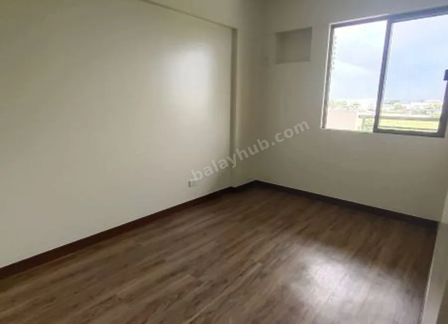 For Sale Maple Place 2 Bedroom Condo with Parking Acacia Estates Near Mckinley Hill and BGC Taguig