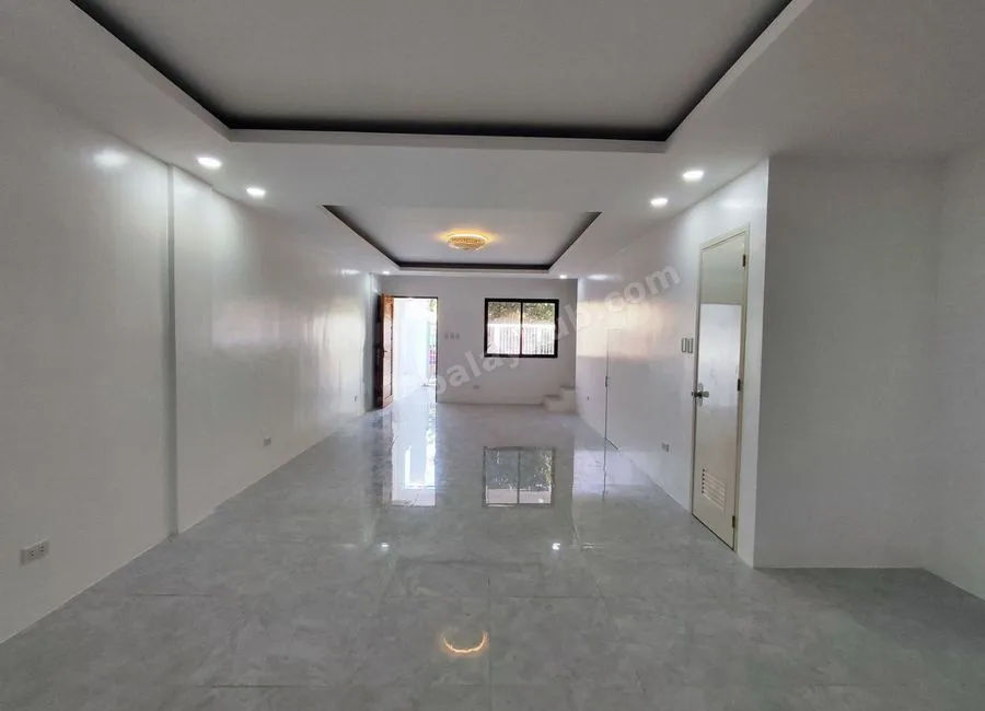 Sauyo Quezon City For Sale 2 Storey Townhouse 3 Bedrooms near Dahlia Ave RG
