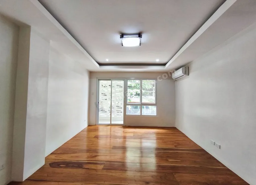For Sale 3 Storey Modern Townhouse in Bahay Toro Project 8, Q.C. KSA