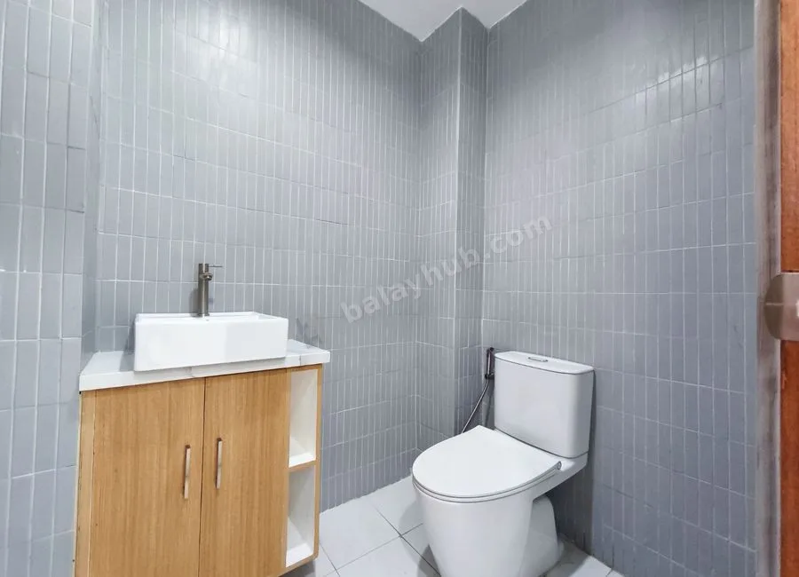 For Sale 3 Storey Modern Townhouse in Bahay Toro Project 8, Q.C. KSA