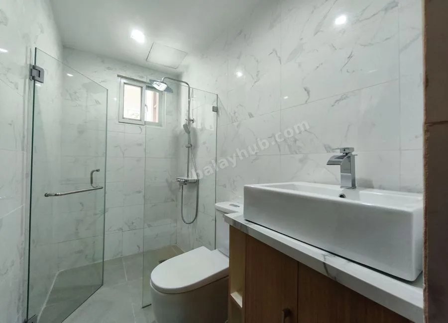 For Sale 3 Storey Modern Townhouse in Bahay Toro Project 8, Q.C. KSA