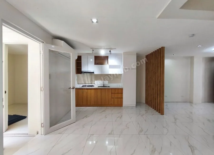 For Sale 3 Storey Modern Townhouse in Bahay Toro Project 8, Q.C. KSA