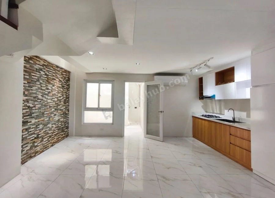 For Sale 3 Storey Modern Townhouse in Bahay Toro Project 8, Q.C. KSA
