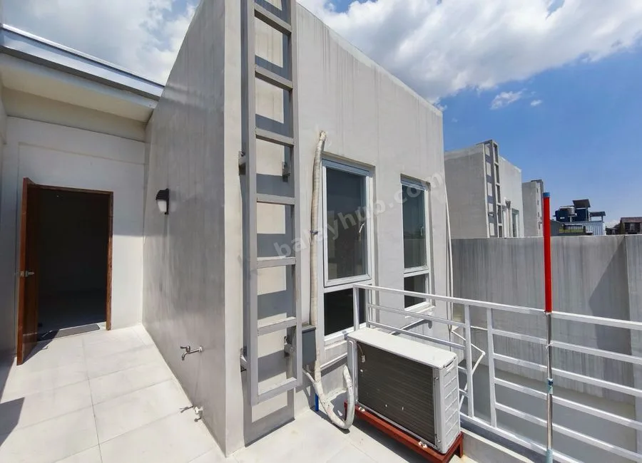 For Sale 3 Storey Modern Townhouse in Bahay Toro Project 8, Q.C. KSA