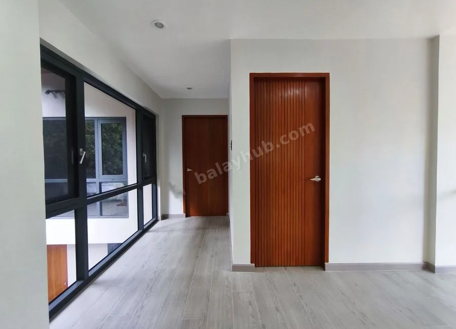 For Sale! 4 Bedroom House and Lot in Tagaytay Mendez -AJCS