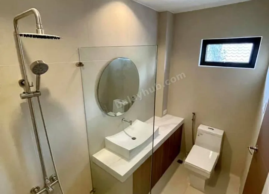 FOR SALE! House and Lot w/ 5 Bedrooms 31M in BF Homes Paranaque-AP