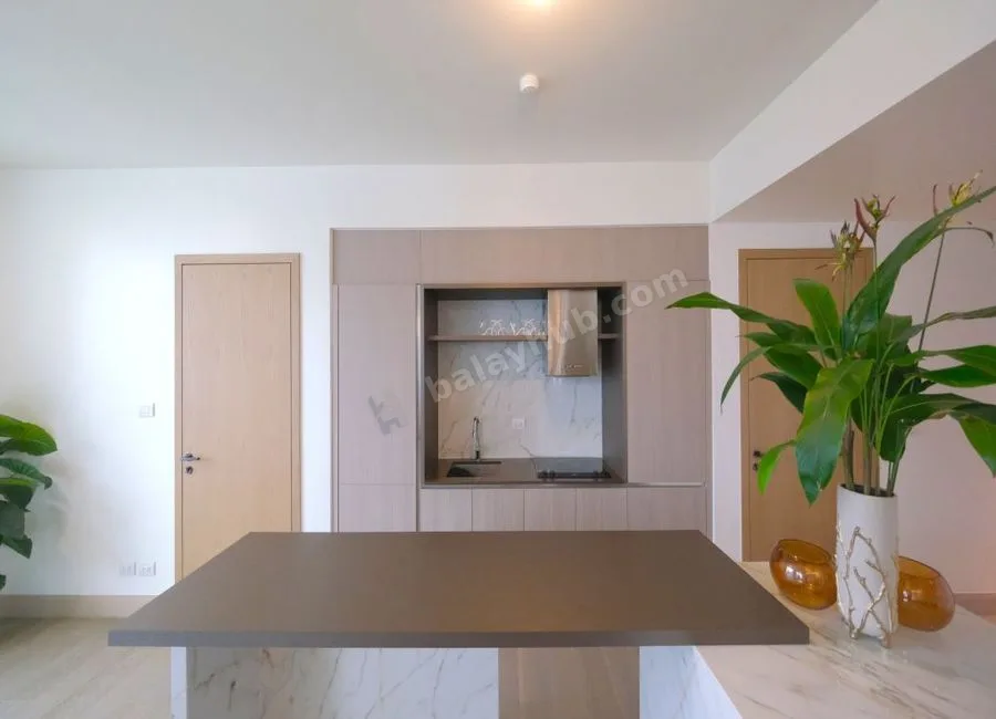 Luxury 3BR 3 Bedroom Unit for Sale in Aurelia Residences BGC Taguig West Tower with 4 Parking Slots and Partial Golf View