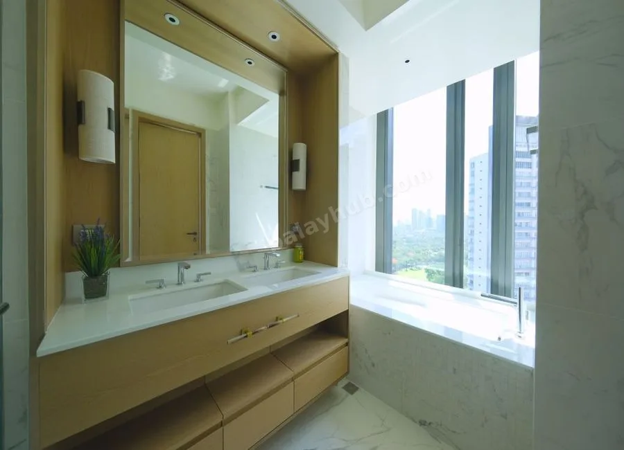Luxury 3BR 3 Bedroom Unit for Sale in Aurelia Residences BGC Taguig West Tower with 4 Parking Slots and Partial Golf View