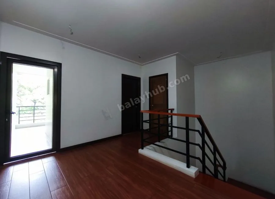 22M Ready For Occupancy 3 Storey Townhouse with 3BR For Sale in Tandang Sora Quezon City Near Congressional Ave - LSS