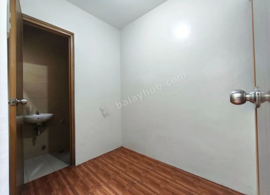 22M Ready For Occupancy 3 Storey Townhouse with 3BR For Sale in Tandang Sora Quezon City Near Congressional Ave - LSS