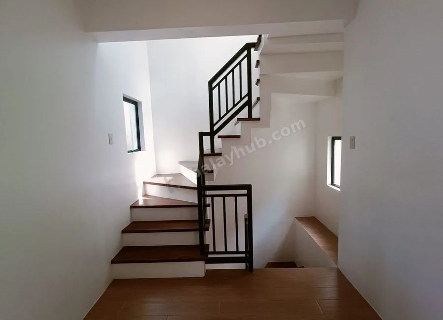 West Fairview Quezon City For Sale 3 Storey Townhouse 4 Bedrooms near FEU Medical Center RG