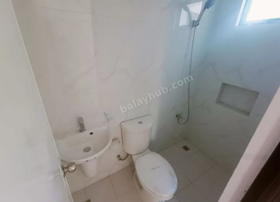 West Fairview Quezon City For Sale 3 Storey Townhouse 4 Bedrooms near FEU Medical Center RG