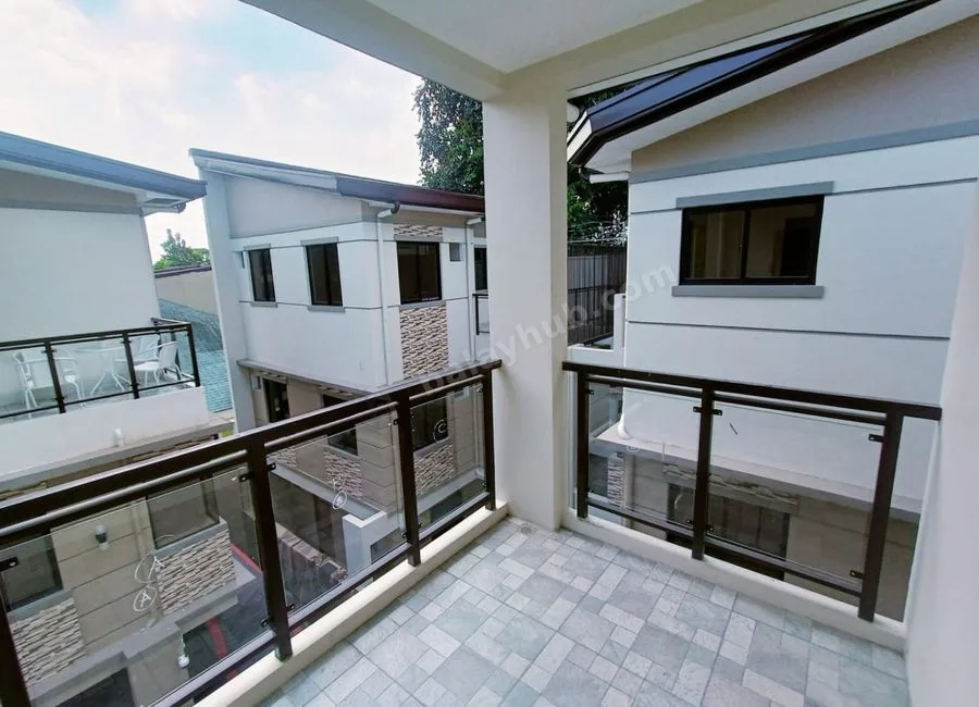 West Fairview Quezon City For Sale 3 Storey Townhouse 4 Bedrooms near FEU Medical Center RG