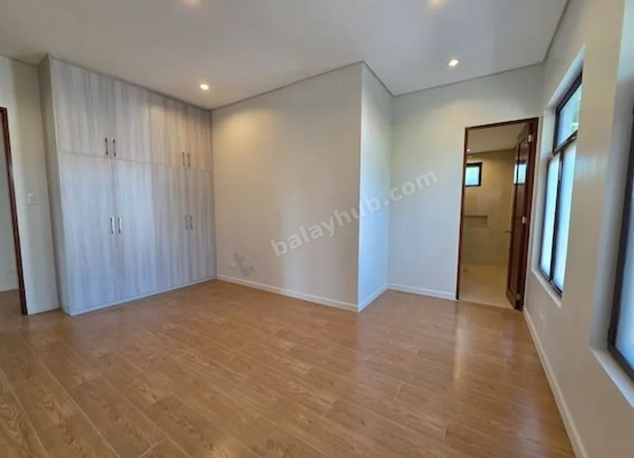 House For Sale in BF Homes Parañaque City