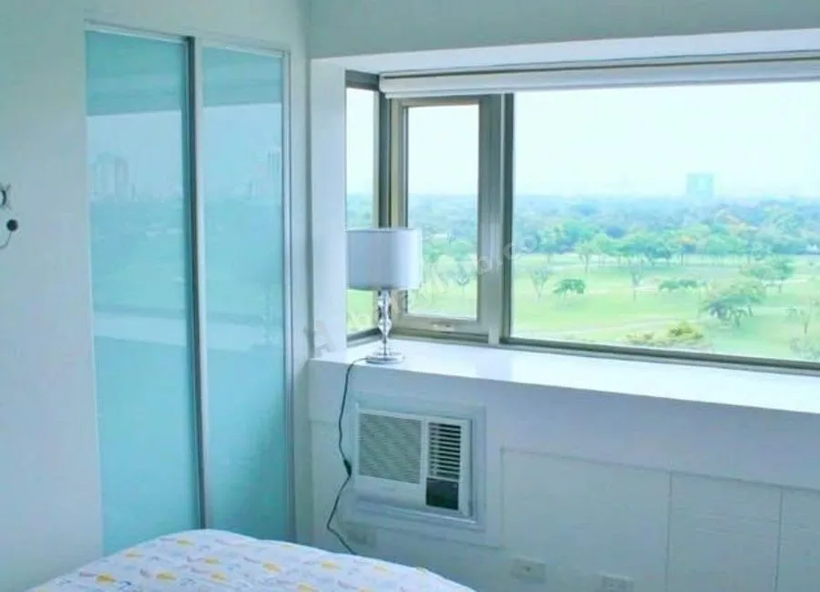 75 SQM WITH 2 BEDROOMS AND 1 PARKING IN FORBESWOOD PARKLANE IN TAGUIG CITY BGC